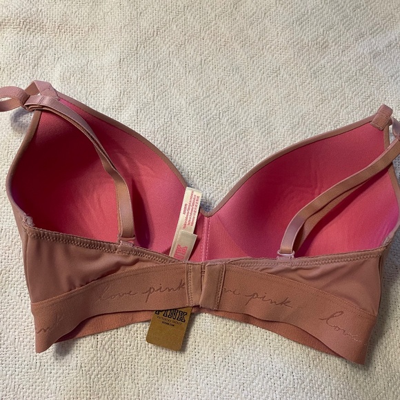 NWT Size 32D Wear Everywhere Pink (Victoria’s Secret) Wireless Bra - Picture 6 of 7